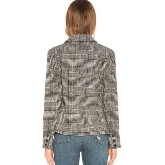 Cupcakes & Cashmere Plaid Blazer - Picture 2 of 4